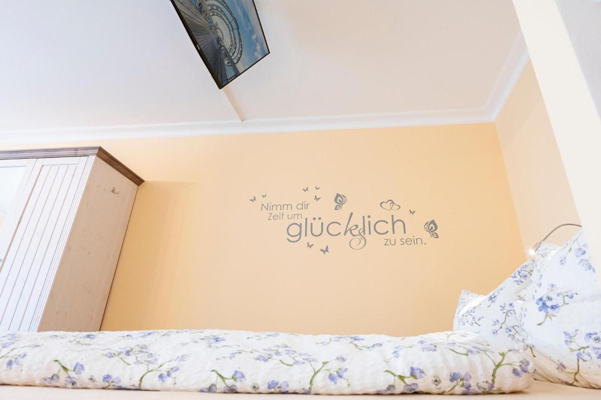 克伦胡森Waldstrasse 8 Gluecksoase公寓 外观 照片